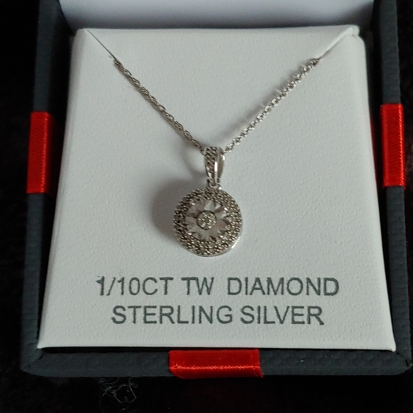 NWT!! Beautiful Sterling Diamond Necklace!!! - Picture 3 of 8